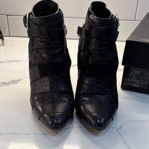 TALLIA Textured Black Ankle Boots